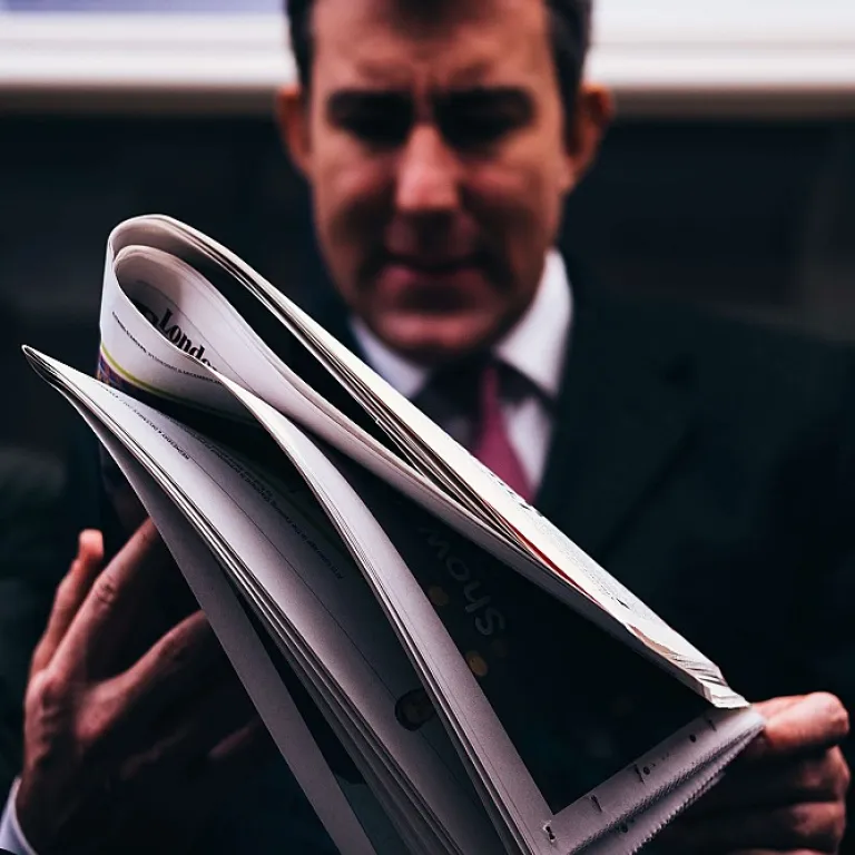 Comment intégrer la veille SEO dans le quotidien d’un journaliste de presse