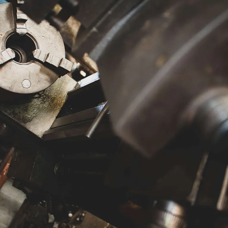 Assurances-magazine fr : un laboratoire éditorial pour penser les risques et la société